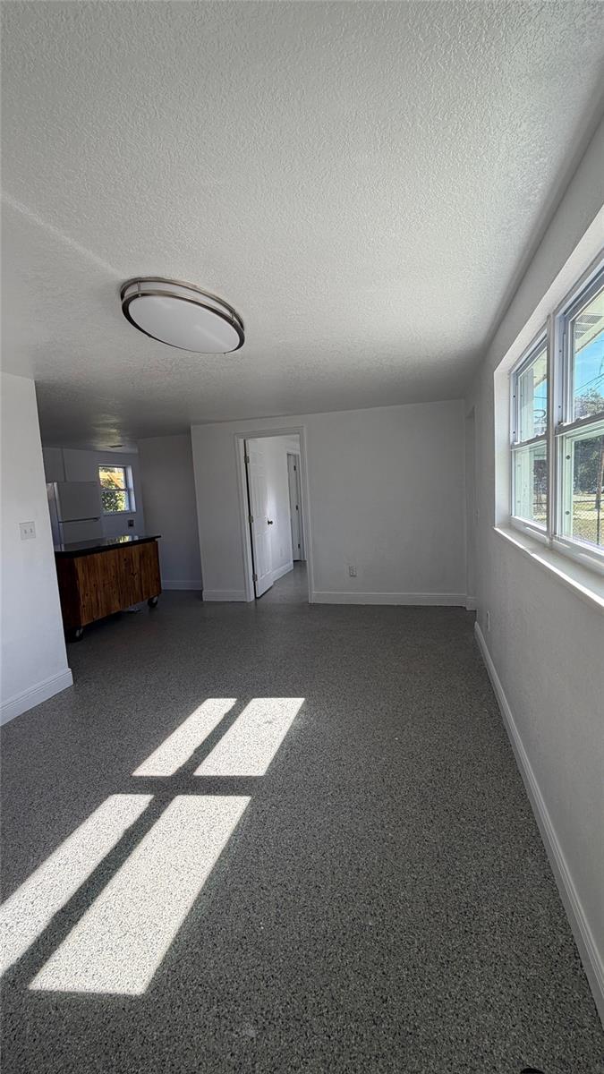 Image 15 of 43 For 3408 Deleuil Avenue