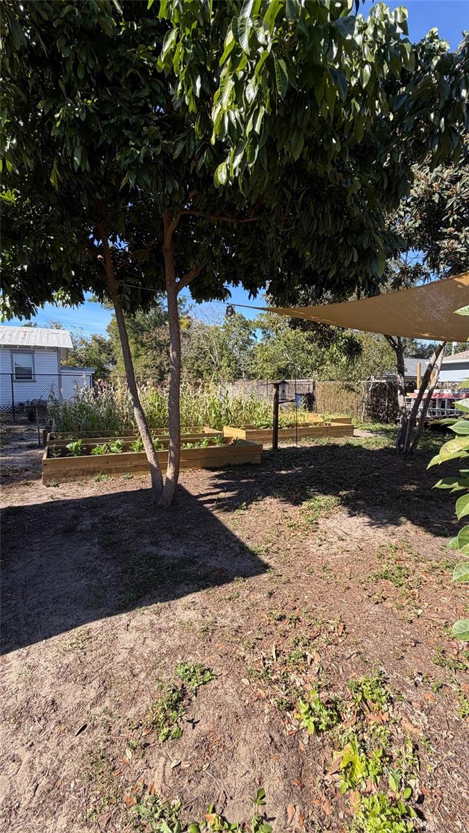 Image 40 of 43 For 3408 Deleuil Avenue