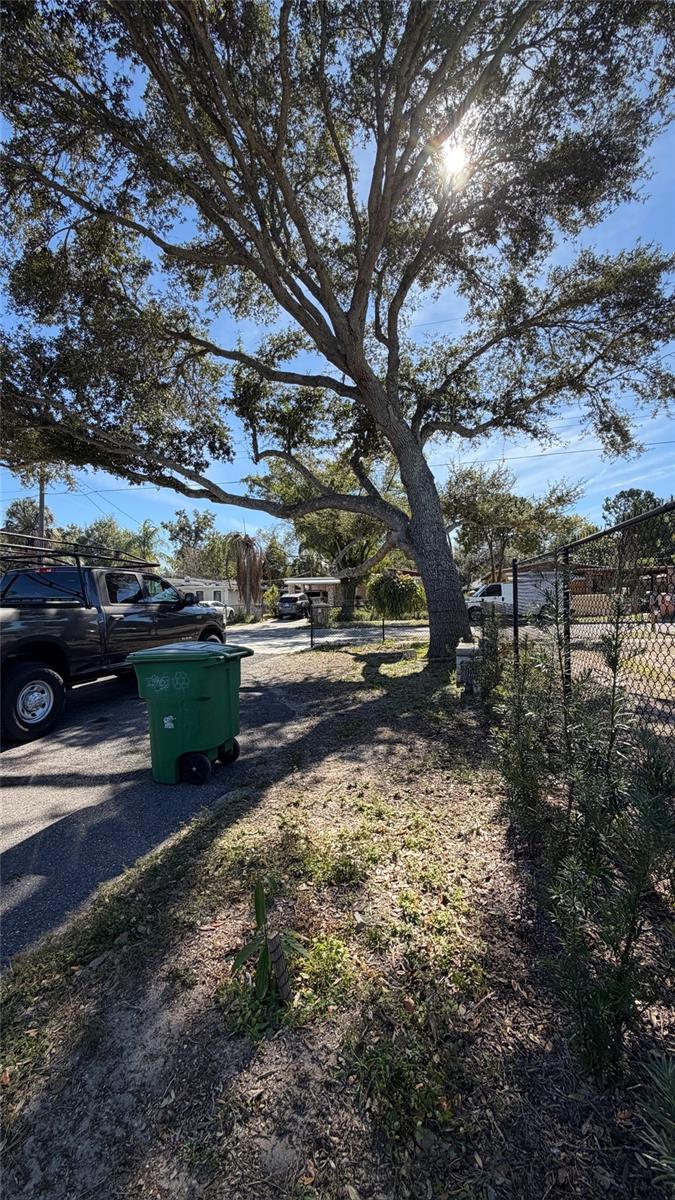 Image 43 of 43 For 3408 Deleuil Avenue