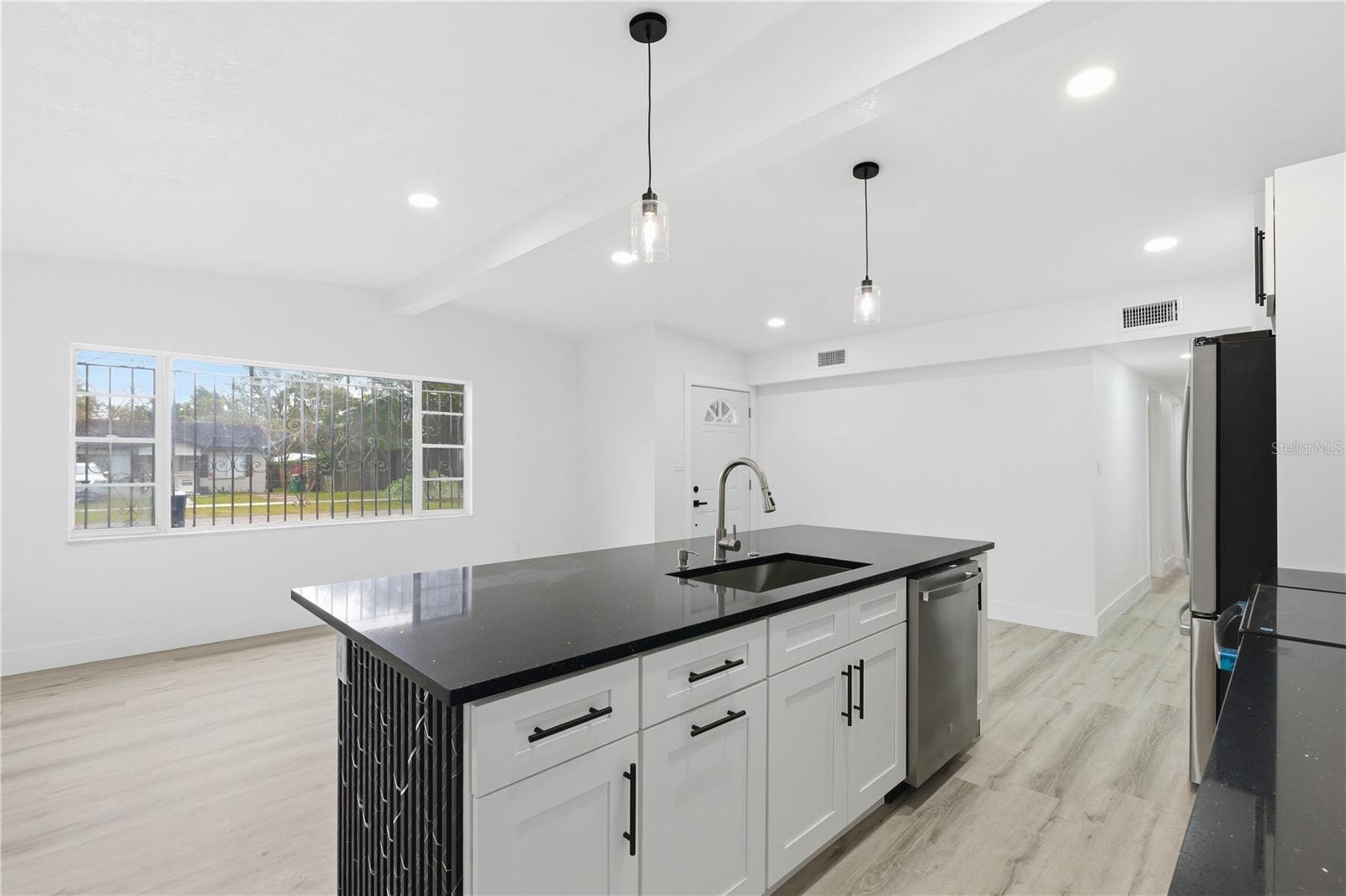 Image 15 of 51 For 6606 30th Street