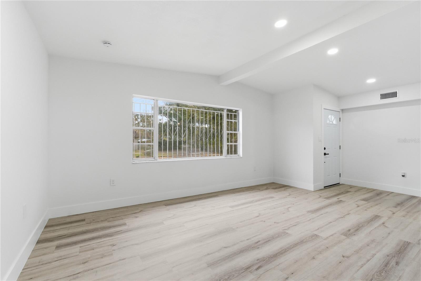 Image 23 of 51 For 6606 30th Street