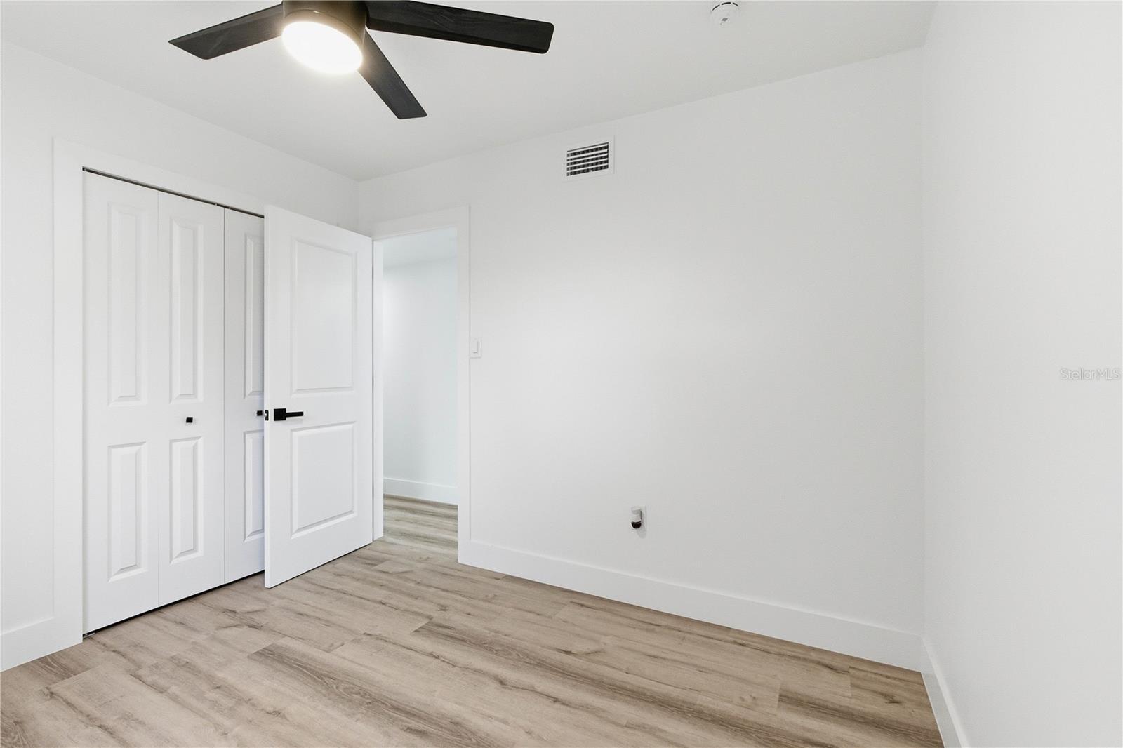 Image 32 of 51 For 6606 30th Street