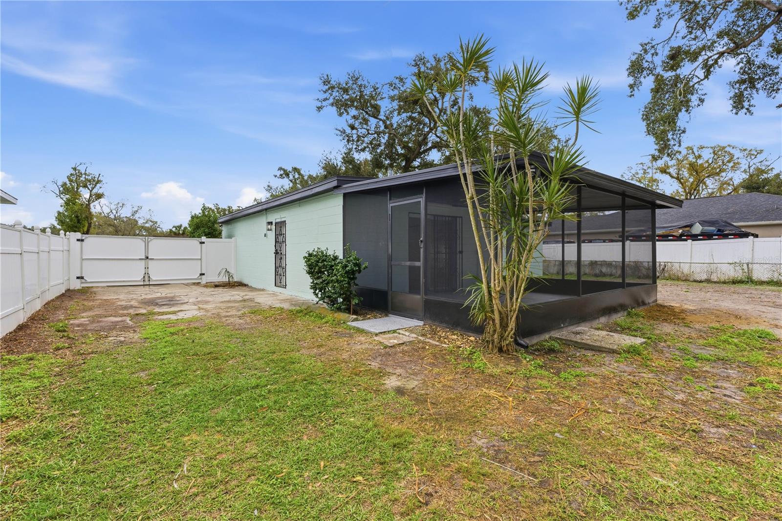 Image 42 of 51 For 6606 30th Street