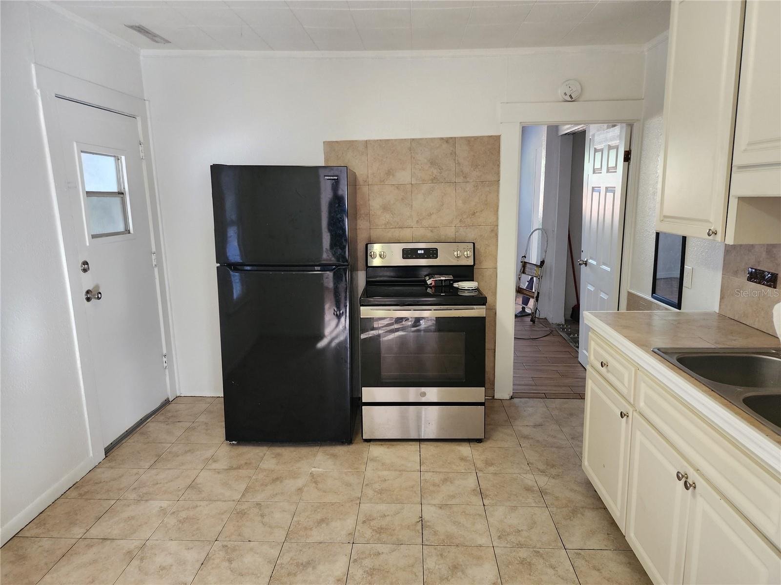 Image 3 of 16 For 1363 Tioga Avenue