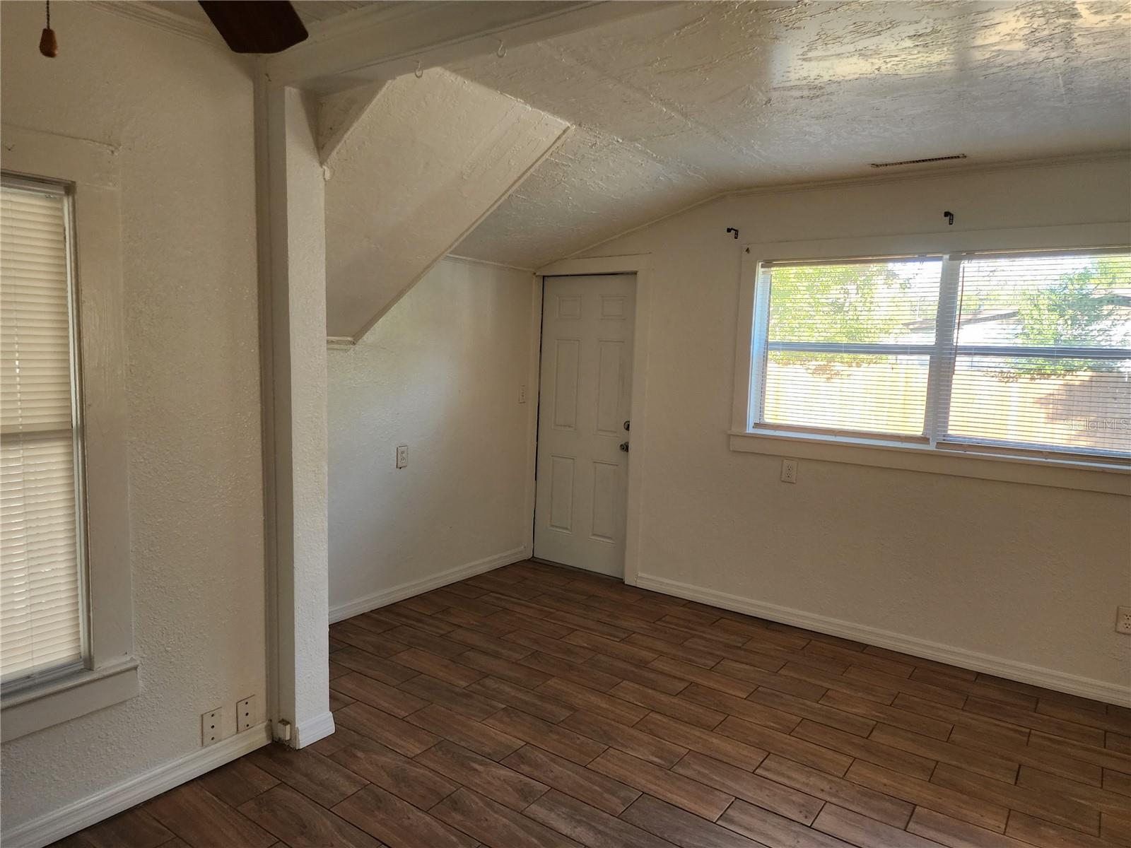 Image 7 of 16 For 1363 Tioga Avenue