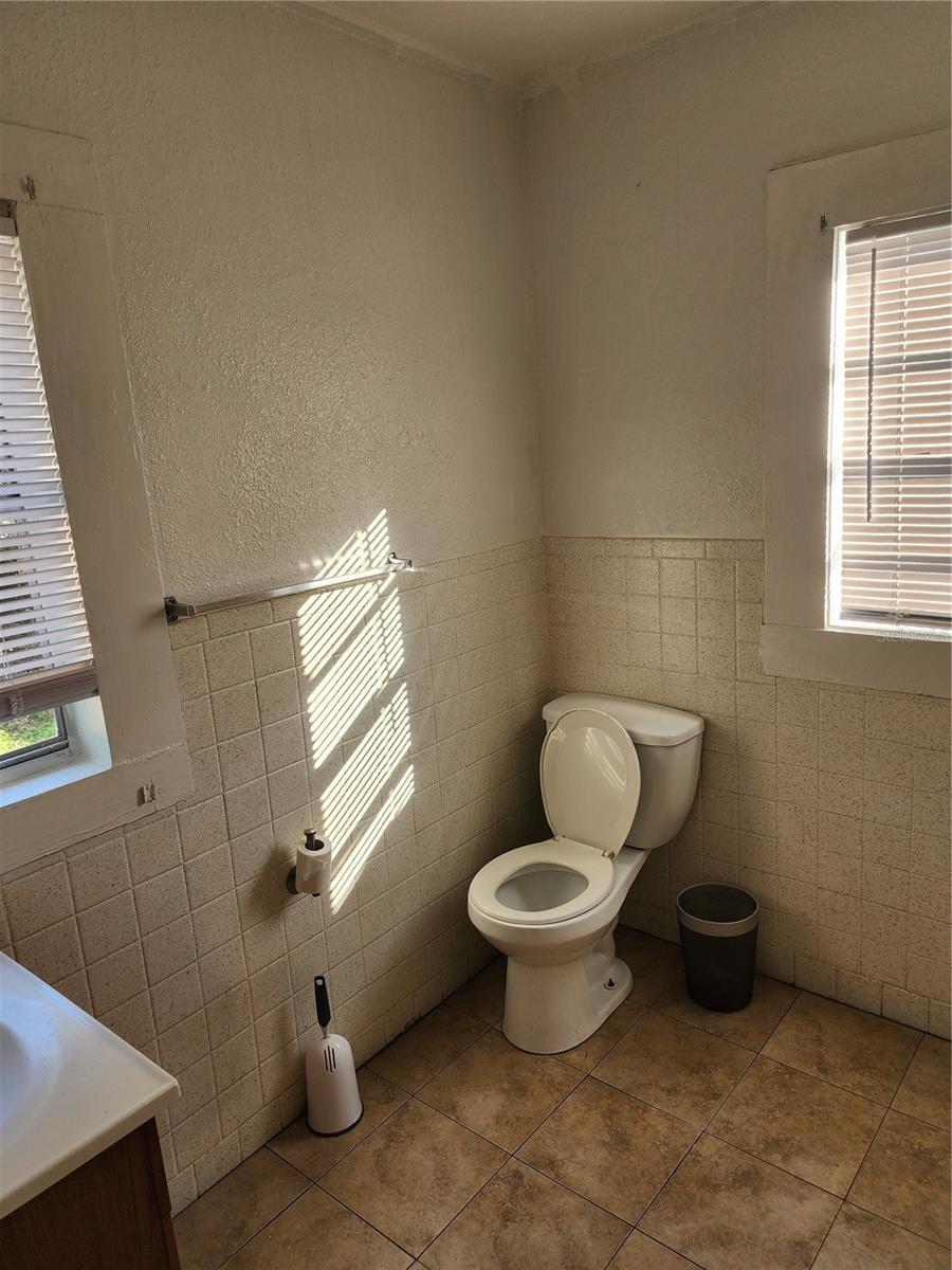 Image 9 of 16 For 1363 Tioga Avenue