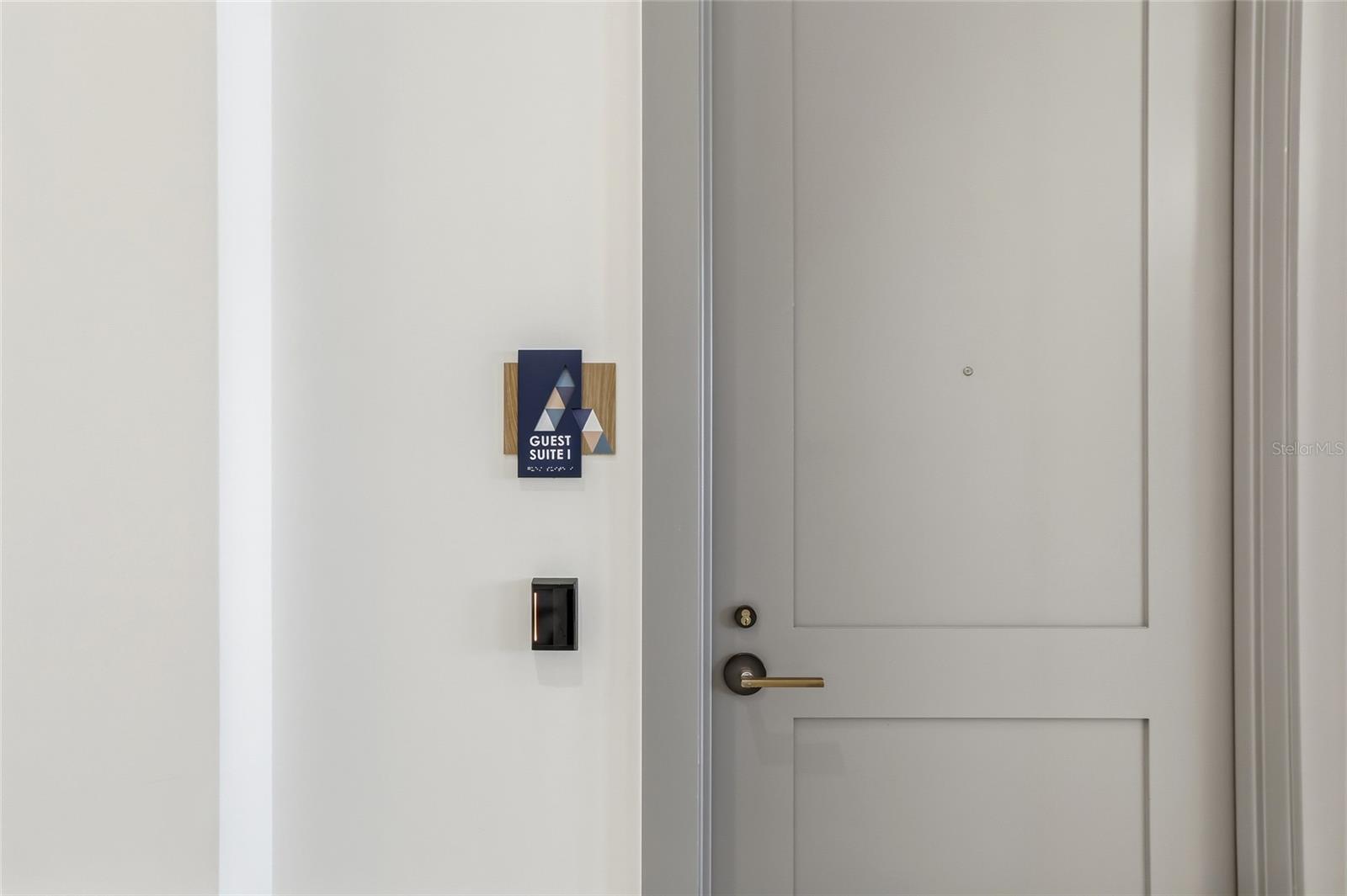 Image 17 of 97 For 275 1st Avenue S 1107