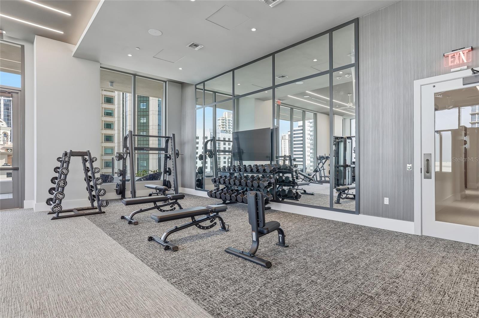 Image 31 of 97 For 275 1st Avenue S 1107