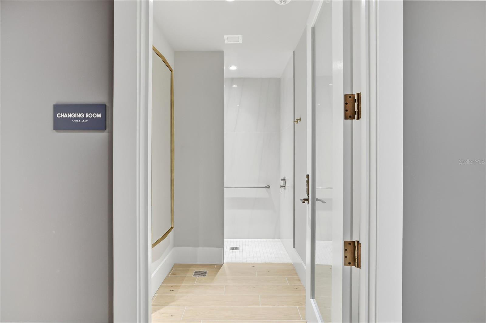 Image 38 of 97 For 275 1st Avenue S 1107