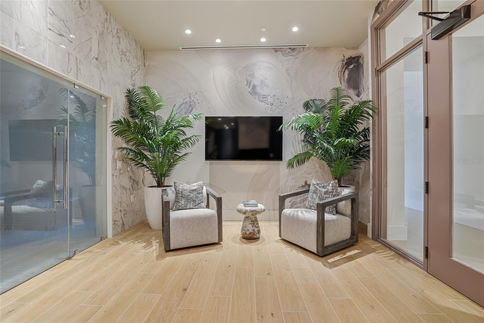 Image 39 of 97 For 275 1st Avenue S 1107