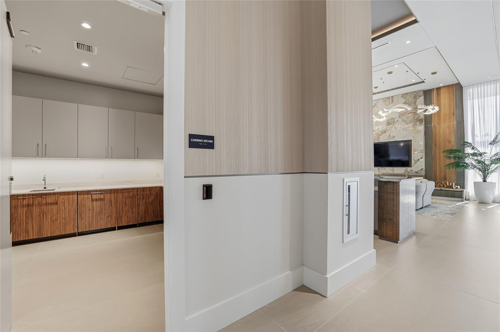 Image 45 of 97 For 275 1st Avenue S 1107