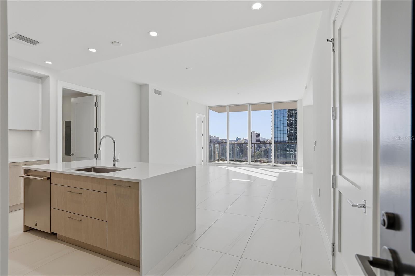 Image 63 of 97 For 275 1st Avenue S 1107