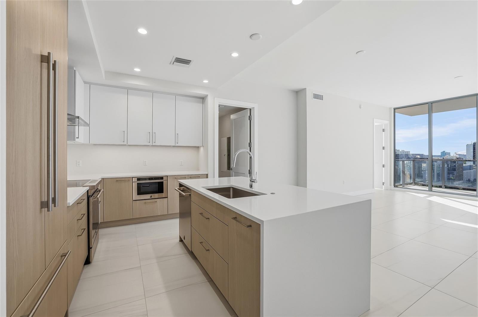 Image 64 of 97 For 275 1st Avenue S 1107