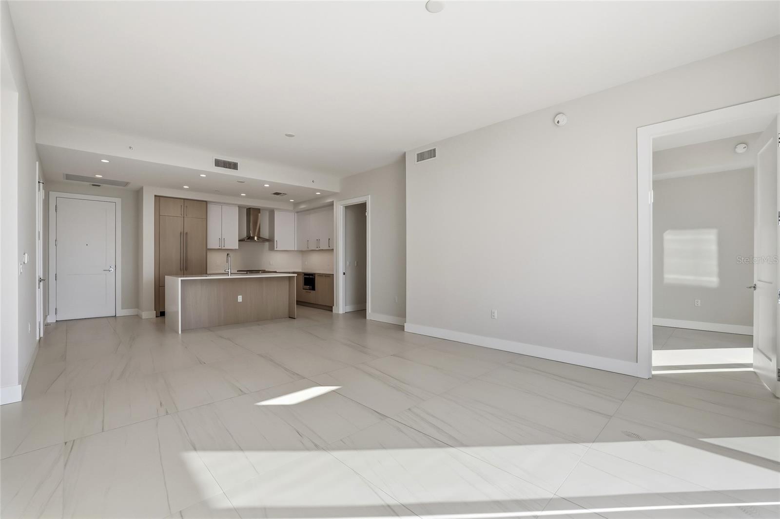 Image 76 of 97 For 275 1st Avenue S 1107