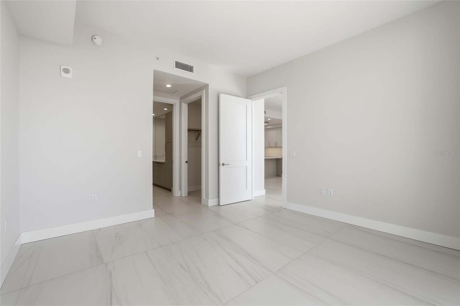 Image 81 of 97 For 275 1st Avenue S 1107