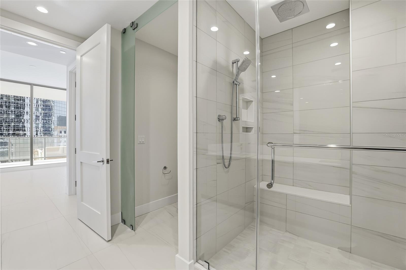 Image 86 of 97 For 275 1st Avenue S 1107