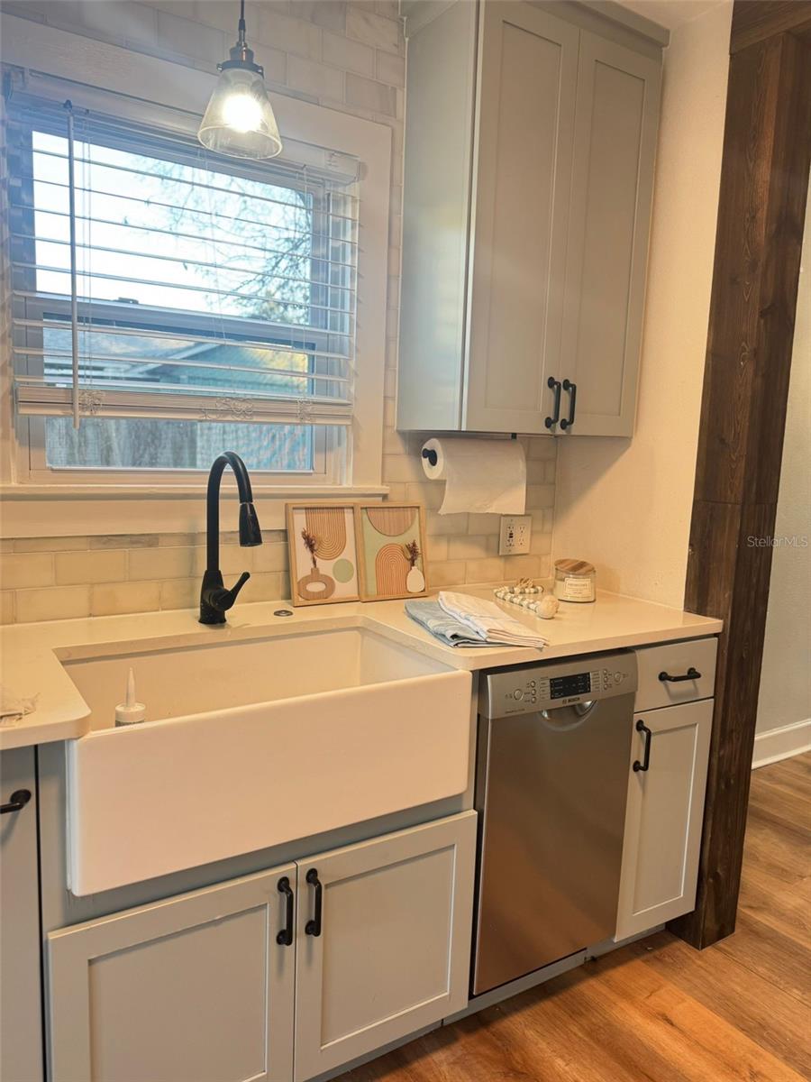 Image 17 of 57 For 4133 3rd Avenue N