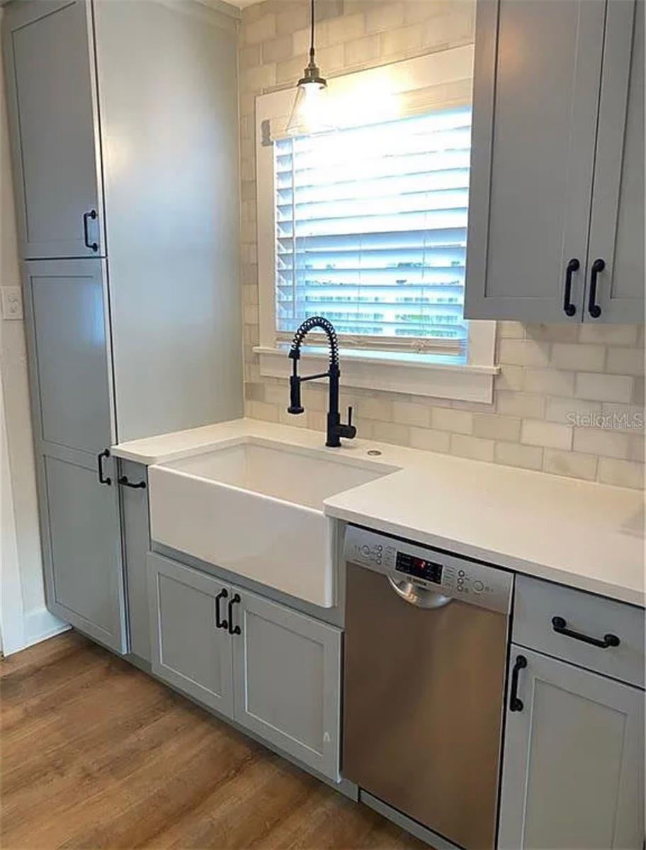 Image 22 of 57 For 4133 3rd Avenue N