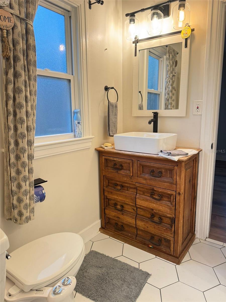 Image 26 of 57 For 4133 3rd Avenue N