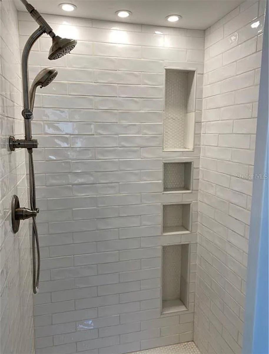 Image 27 of 57 For 4133 3rd Avenue N