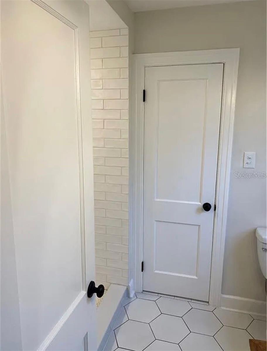 Image 33 of 57 For 4133 3rd Avenue N