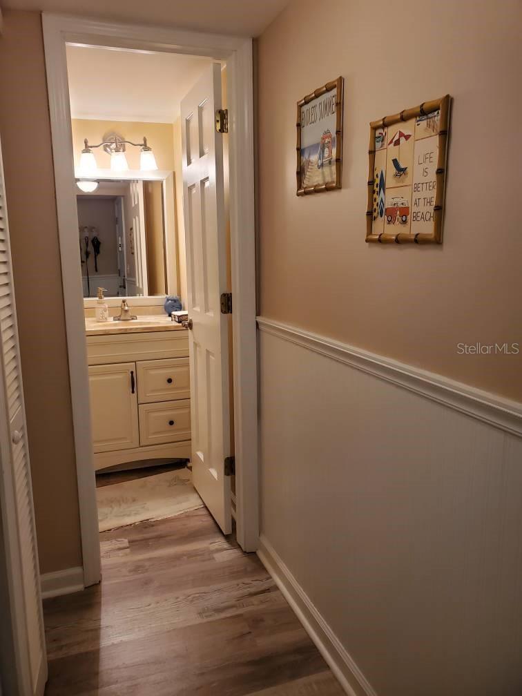 Image 10 of 40 For 11485 Oakhurst Road 1200-216