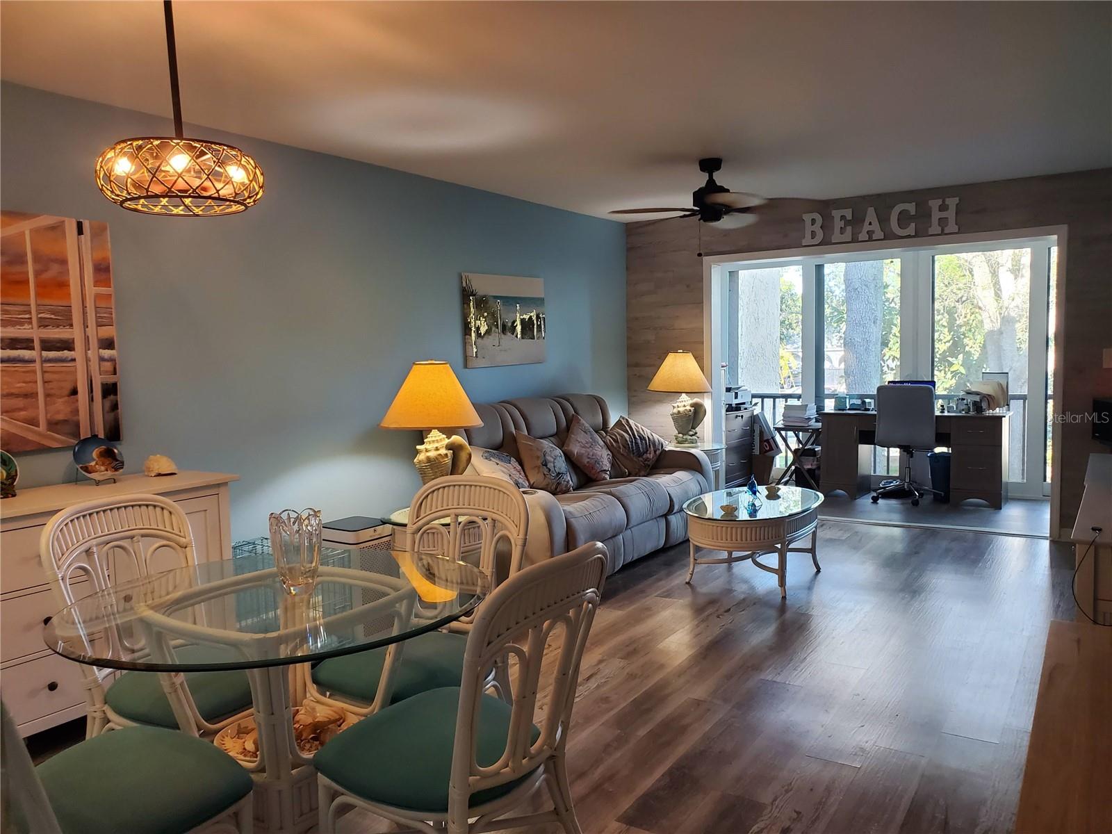 Image 11 of 40 For 11485 Oakhurst Road 1200-216