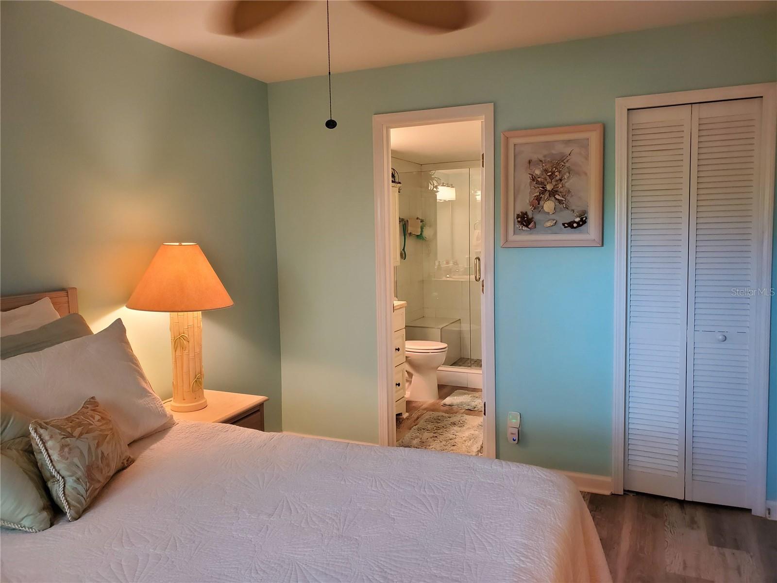 Image 22 of 40 For 11485 Oakhurst Road 1200-216