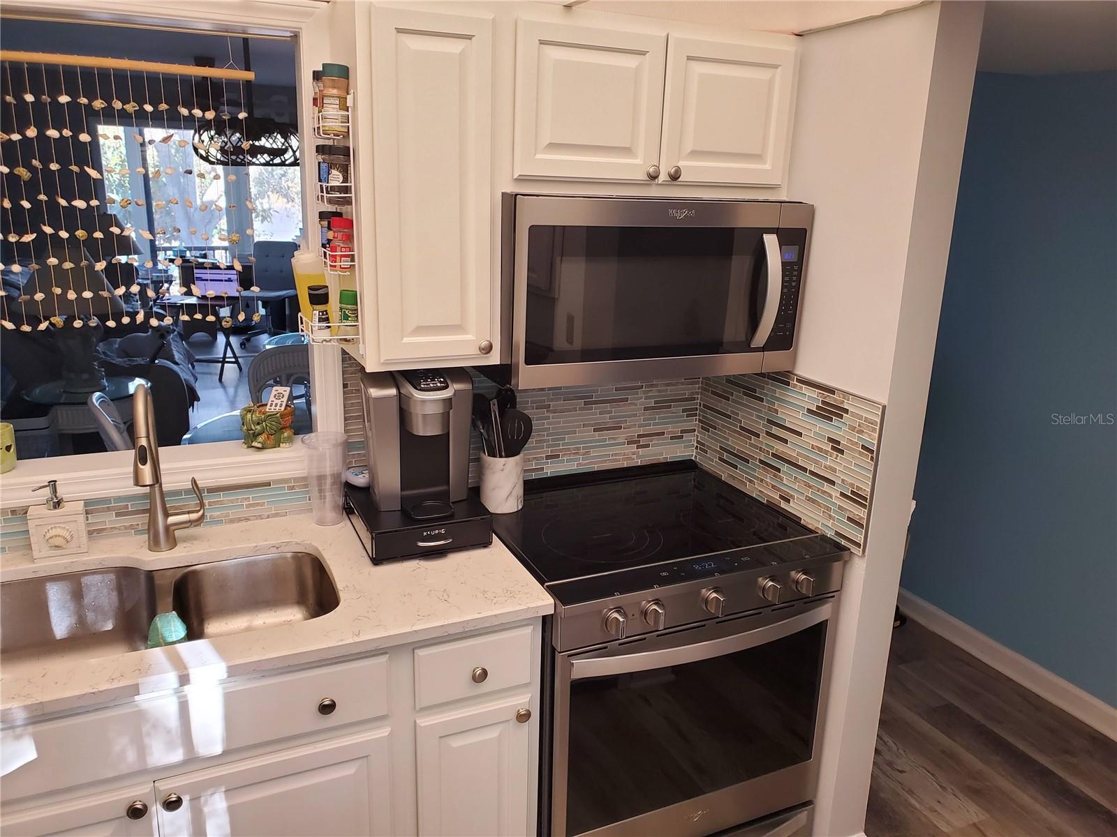 Image 5 of 40 For 11485 Oakhurst Road 1200-216