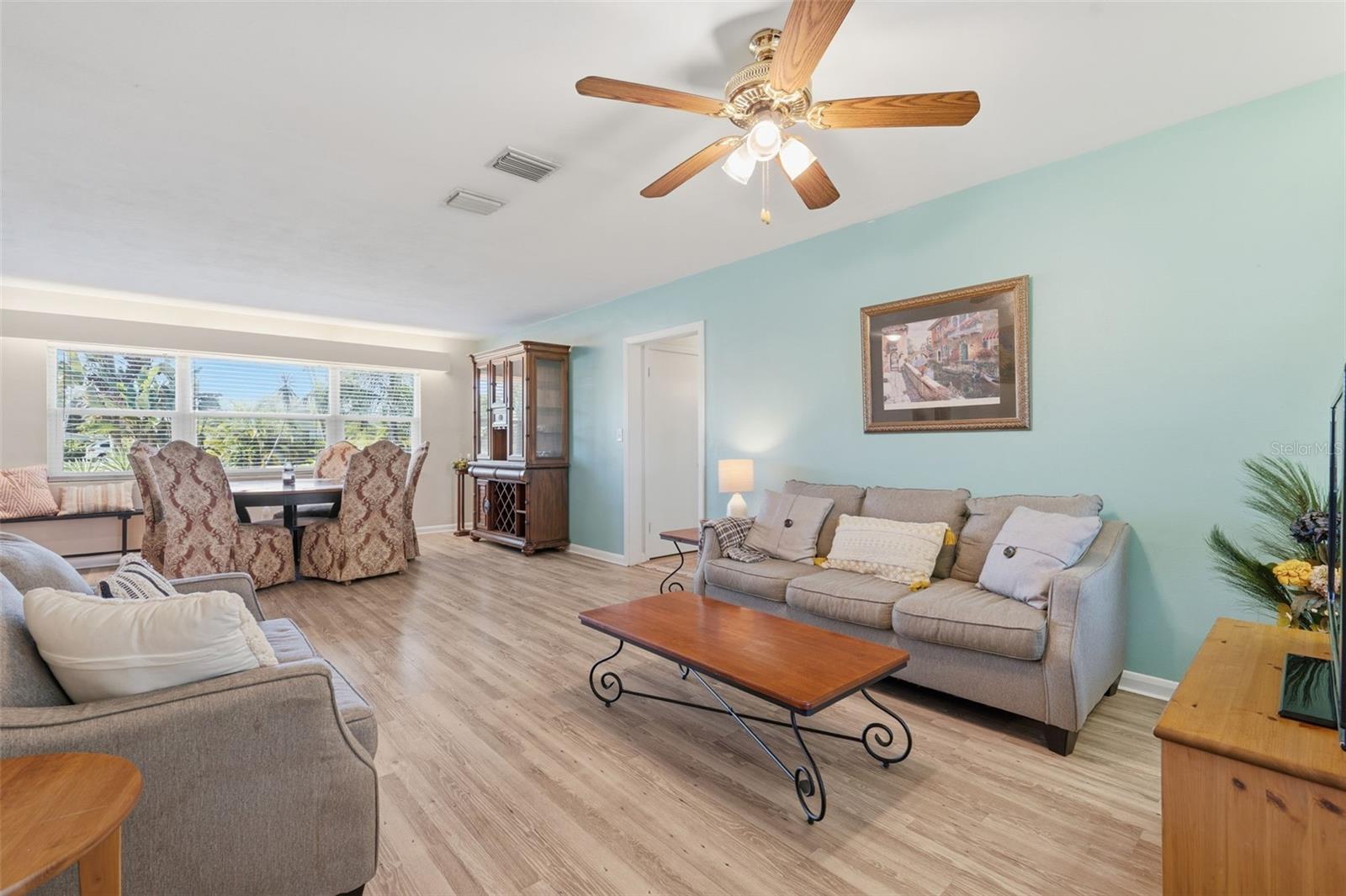 Image 18 of 45 For 610 Palm Avenue