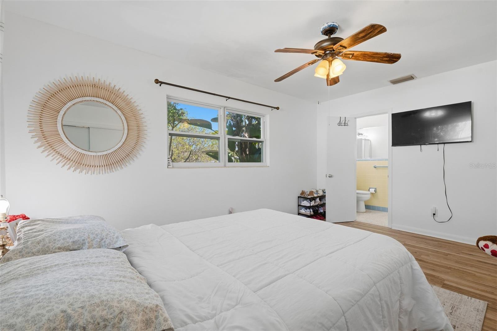 Image 27 of 45 For 610 Palm Avenue