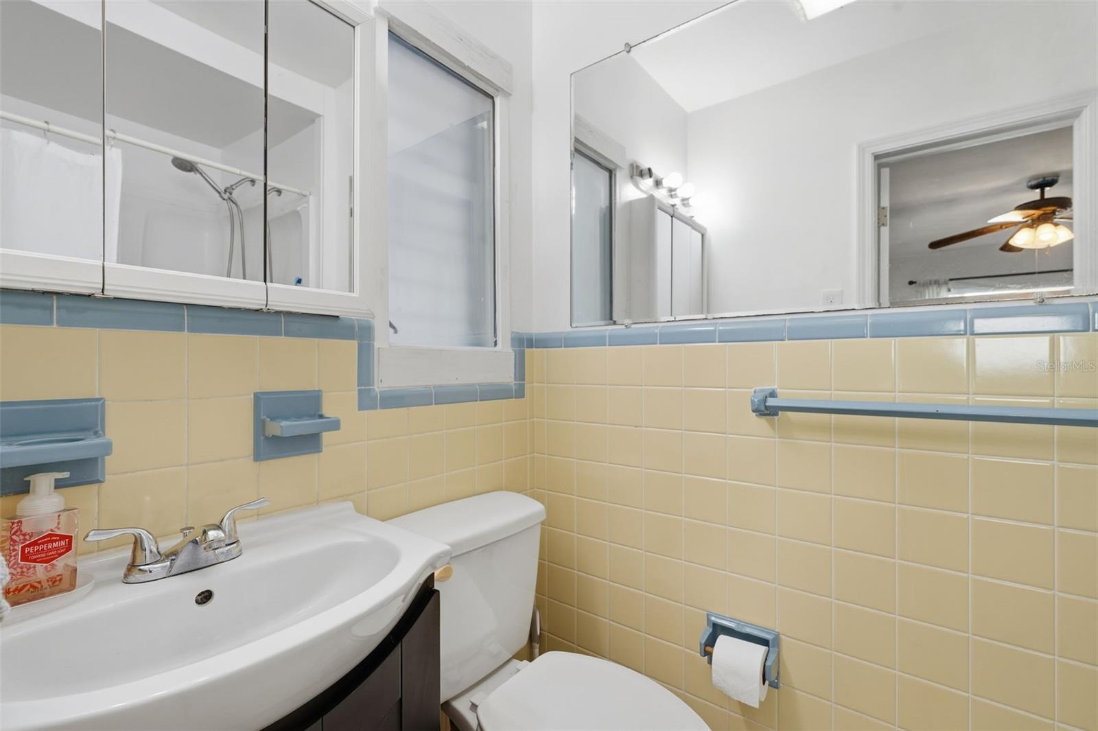 Image 28 of 45 For 610 Palm Avenue