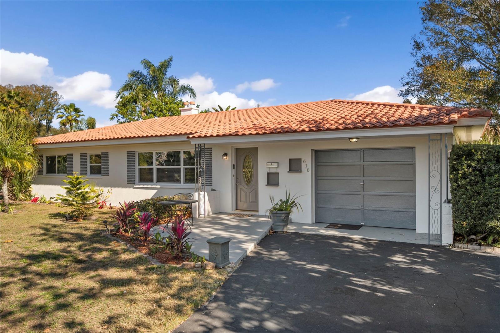 Image 4 of 45 For 610 Palm Avenue