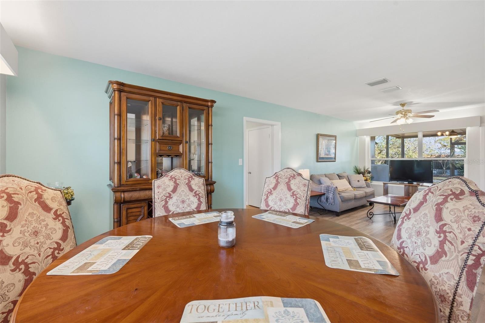 Image 9 of 45 For 610 Palm Avenue