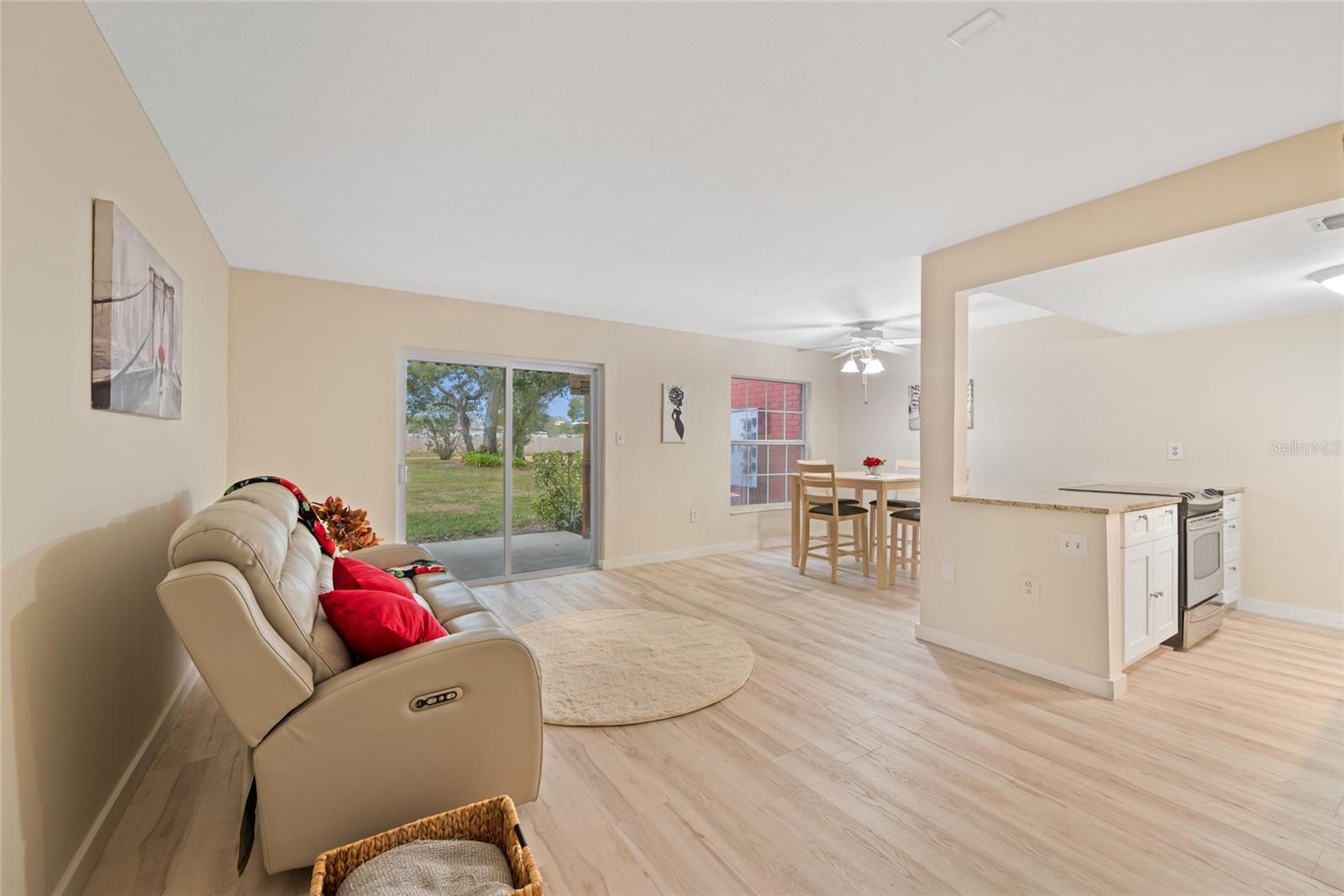 Image 5 of 24 For 1290 83rd Avenue N B