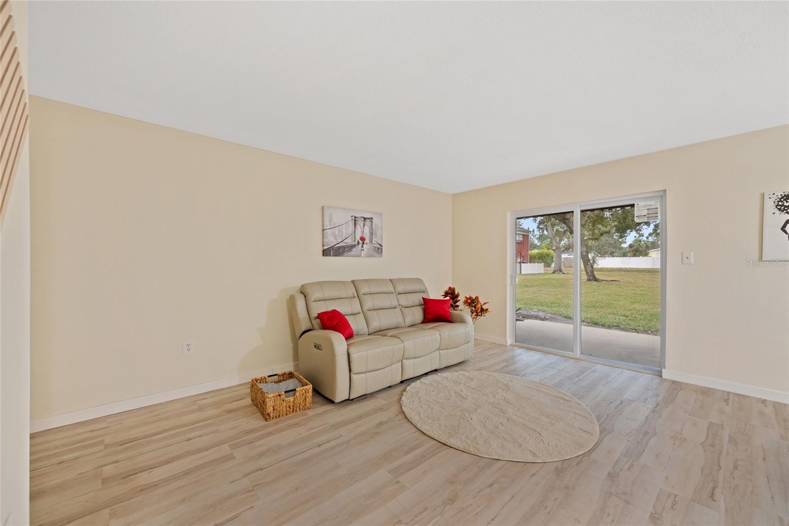 Image 7 of 24 For 1290 83rd Avenue N B