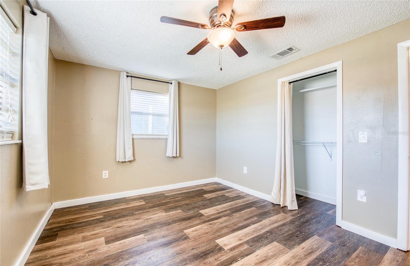 Image 23 of 38 For 4153 Swallowtail Drive