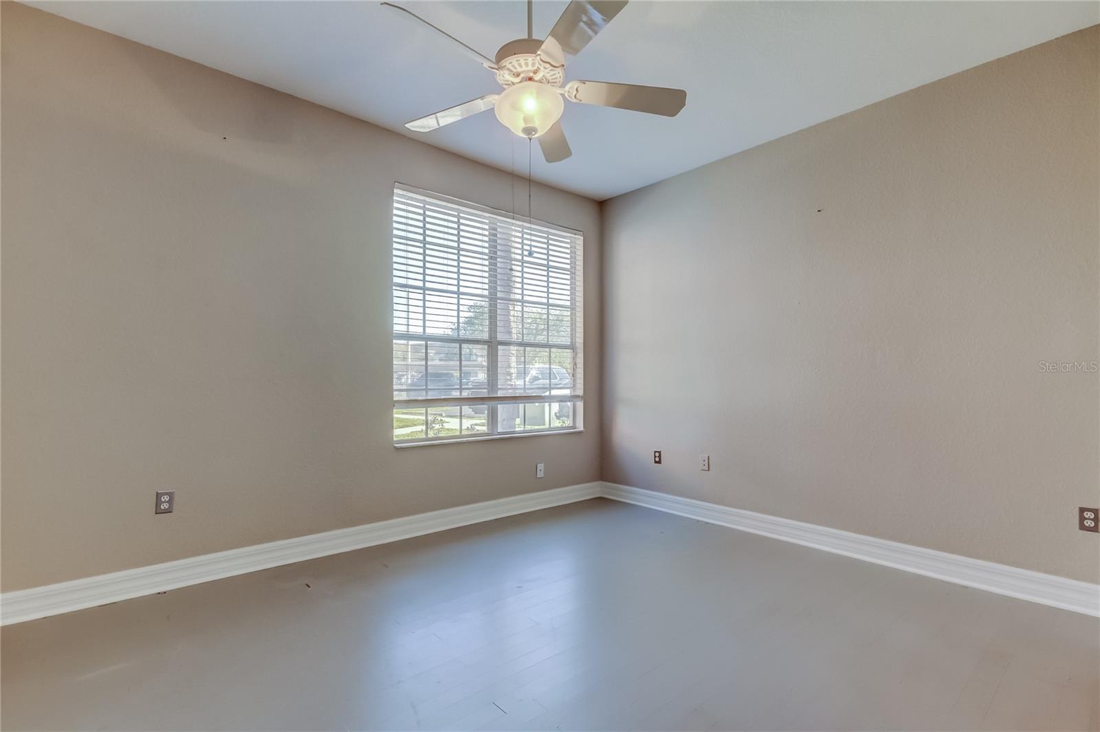 Image 18 of 29 For 9750 Lake Chase Island Way 9750