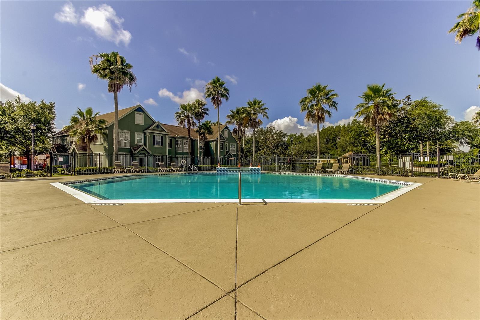 Image 23 of 29 For 9750 Lake Chase Island Way 9750