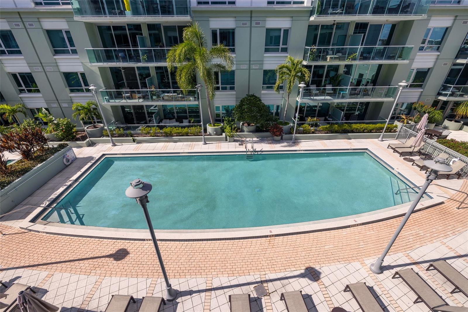 Image 23 of 33 For 912 Channelside Drive 2517