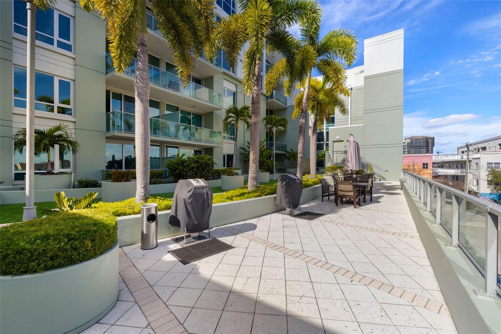 Image 29 of 33 For 912 Channelside Drive 2517