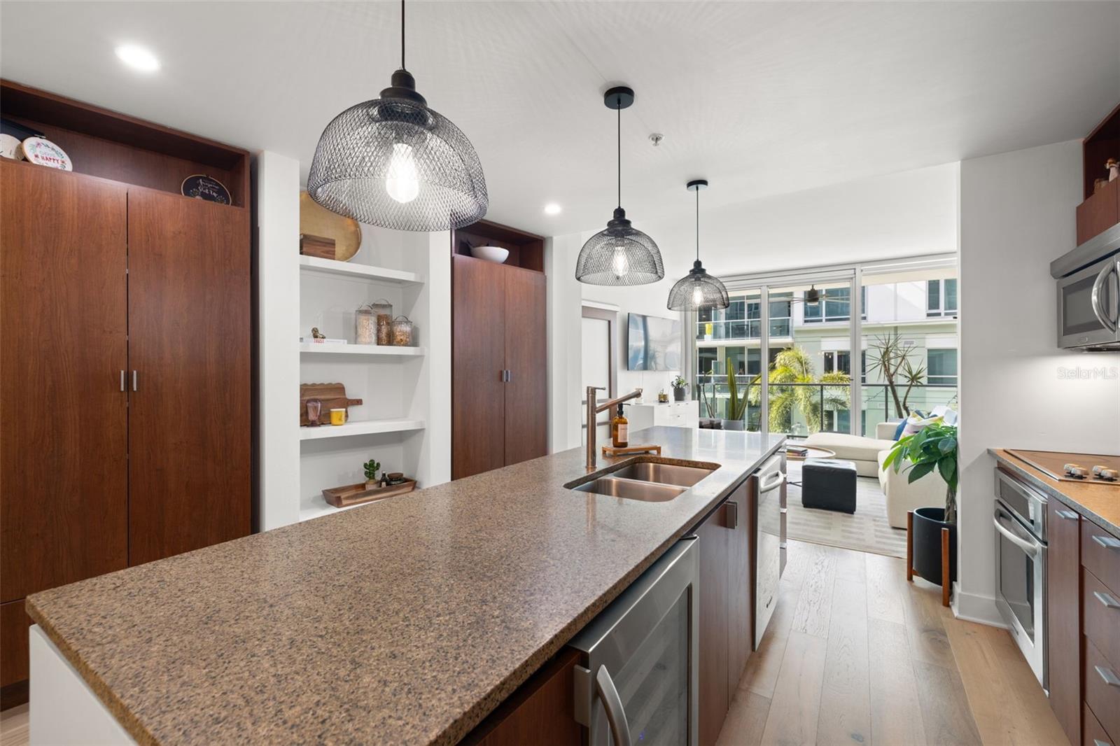 Image 4 of 33 For 912 Channelside Drive 2517