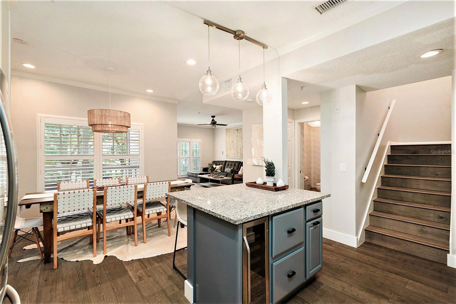 Listing photo id 8 for 801 Oregon Avenue A