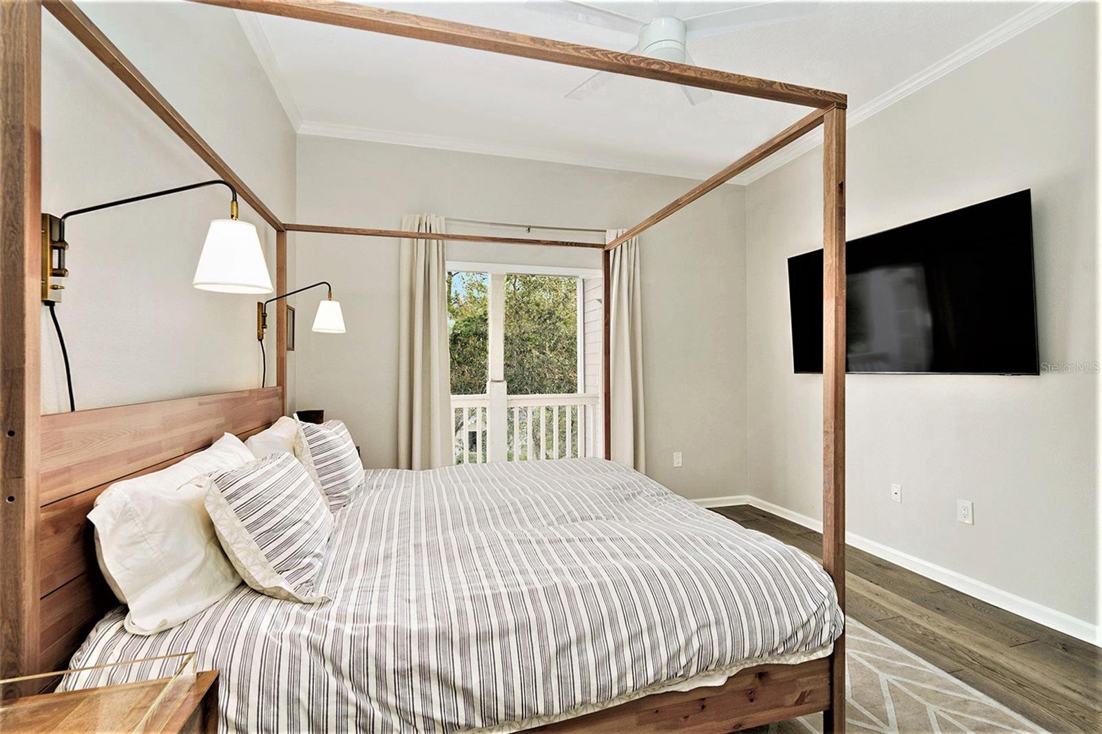 Listing photo id 9 for 801 Oregon Avenue A