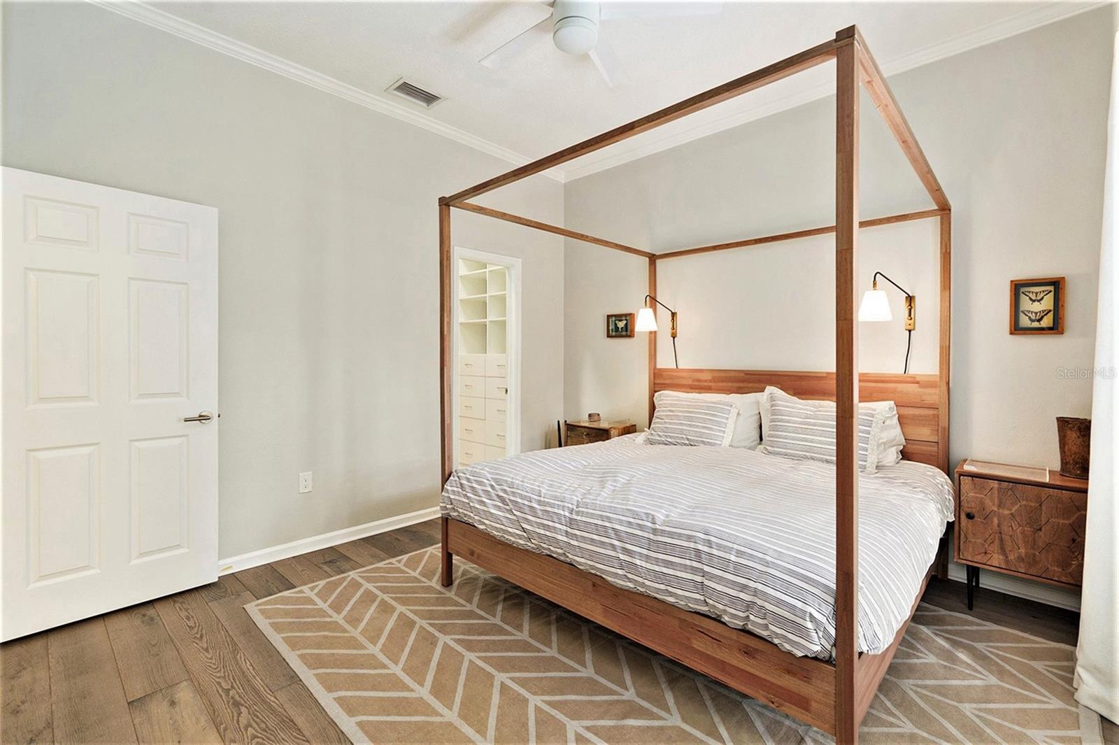 Listing photo id 11 for 801 Oregon Avenue A