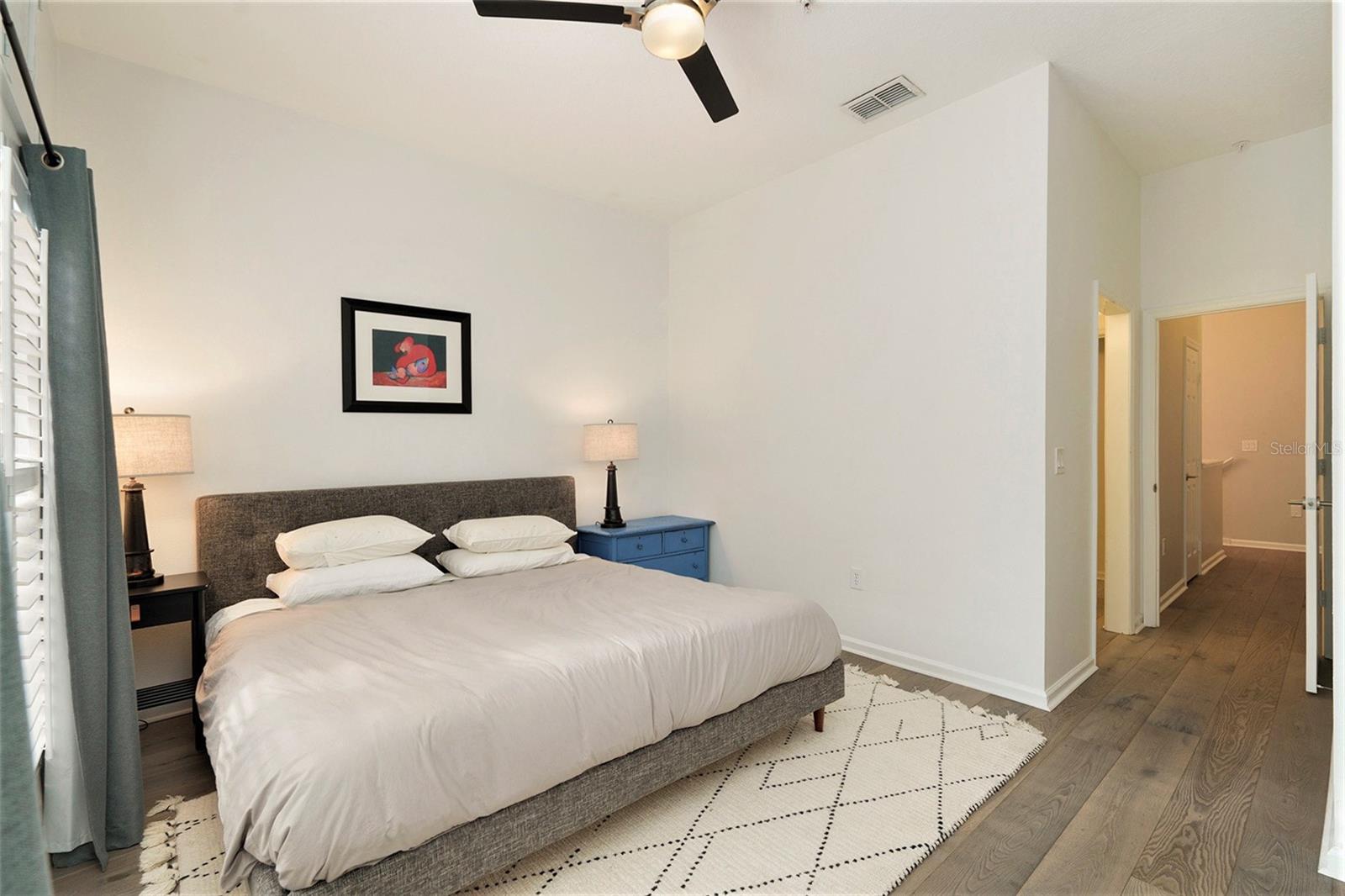 Listing photo id 14 for 801 Oregon Avenue A