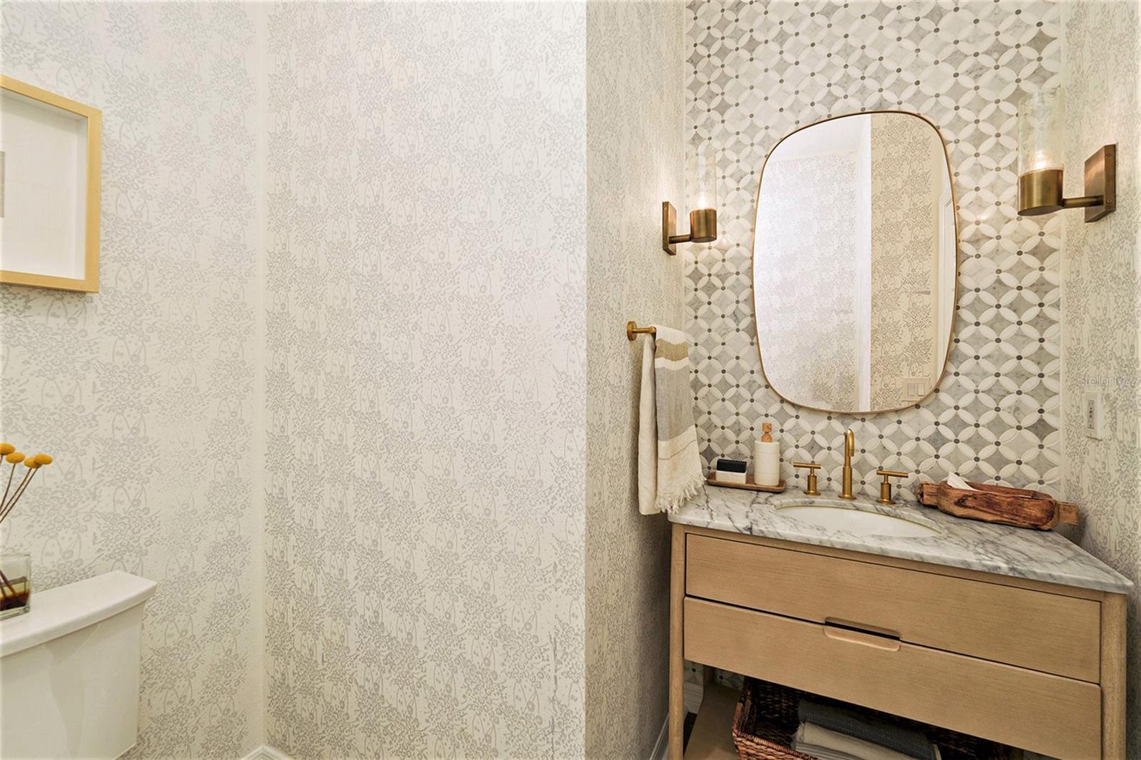 Listing photo id 17 for 801 Oregon Avenue A