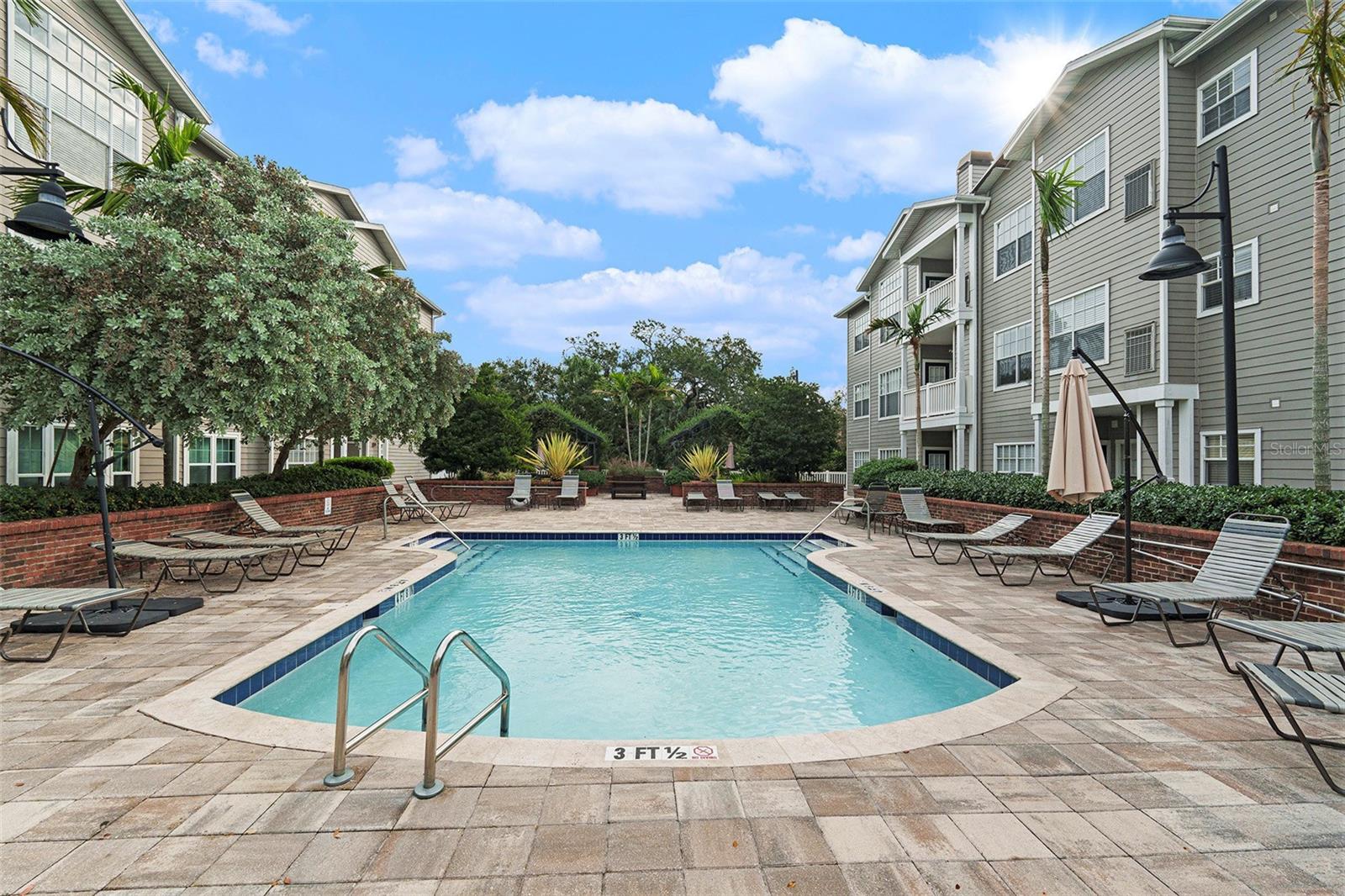 Listing photo id 24 for 801 Oregon Avenue A