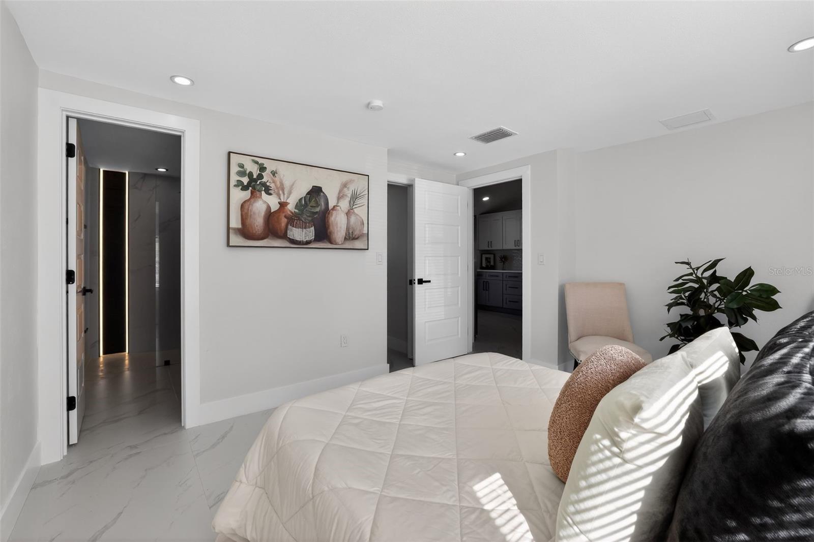 Image 26 of 33 For 10111 Pine Trails Court