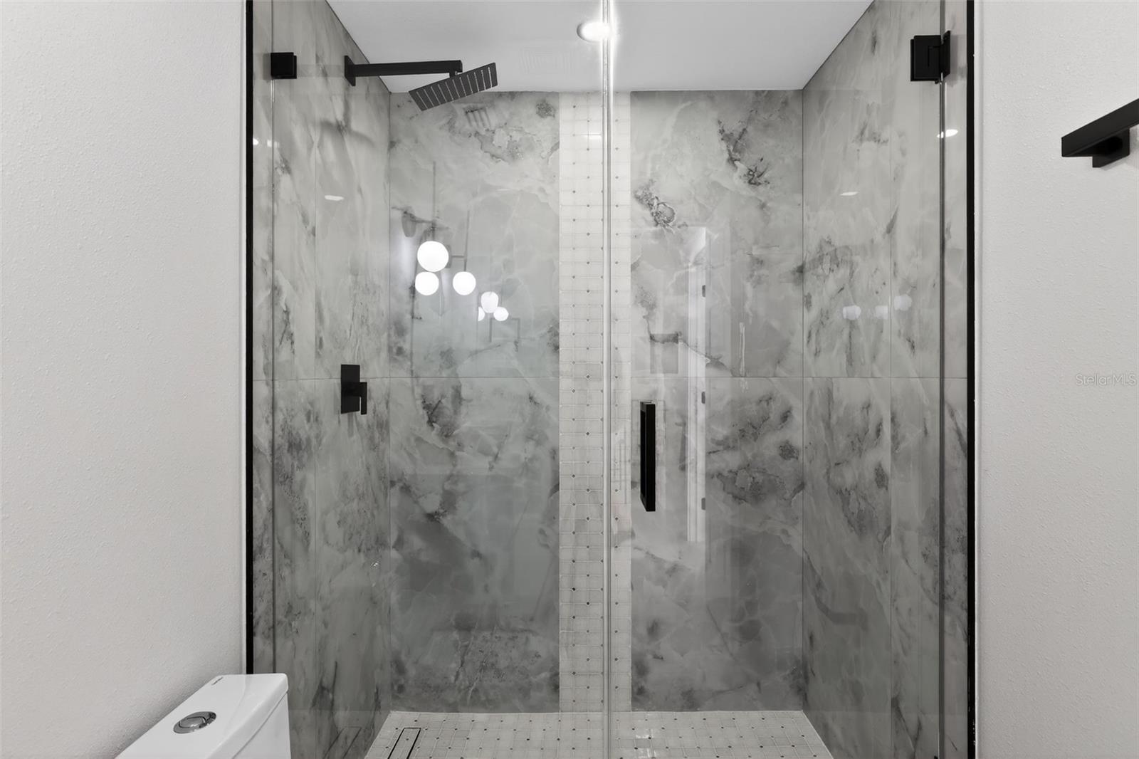 Image 29 of 33 For 10111 Pine Trails Court